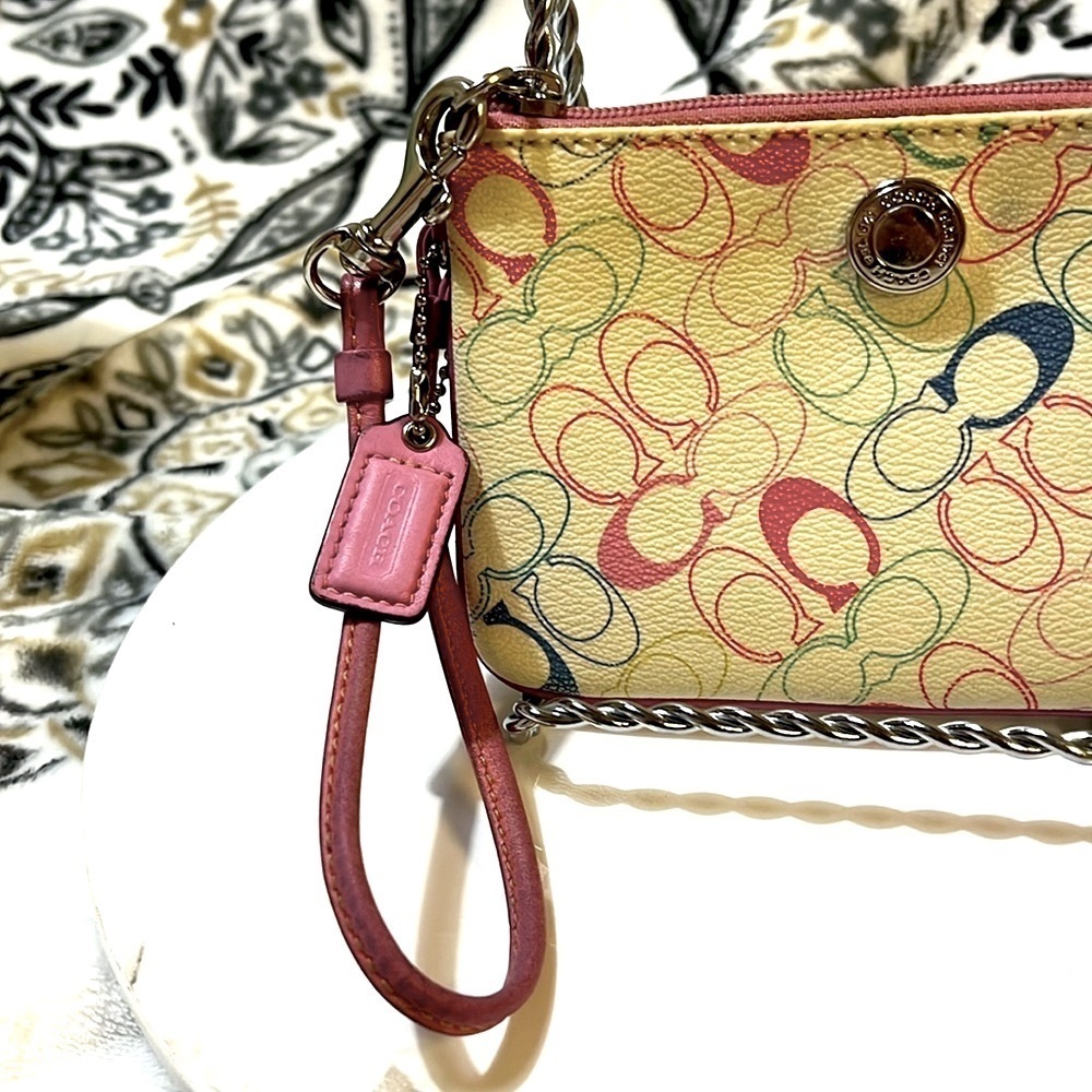 Vintage Coach Chelsea Pink Monogram Wristlet Pink Coach Hang Tag - Picture 4 of 11
